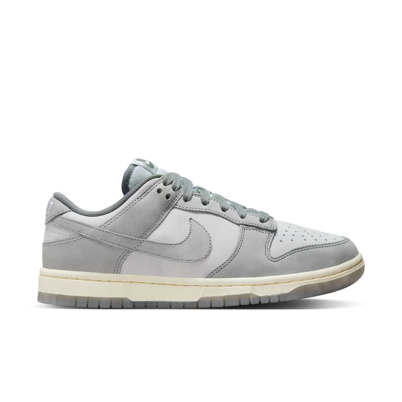Nike Dunk Low 'Cool Grey' (W) (667)