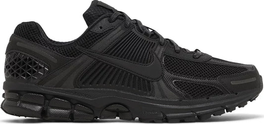Nike Zoom Vomero 5 'Triple Black' (680)