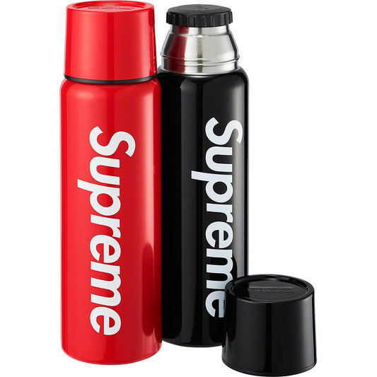 Supreme SIGG Vacuum Insulated 0.75L Bottle