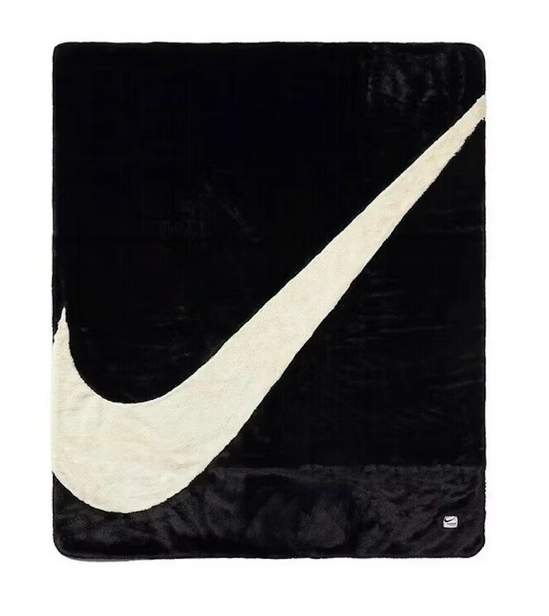 Nike Swoosh Faux Fur Blanket Off White/Fossil/Black